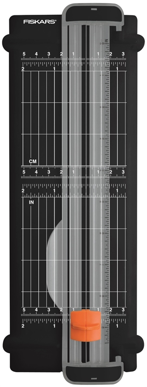 Fiskars vágógép Titanium 22 cm